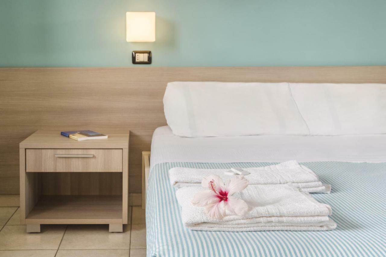 Hotel Dei Bizantini & Villaggio Campo Dei Messapi 贝瓦尼亚圣彼得 外观 照片